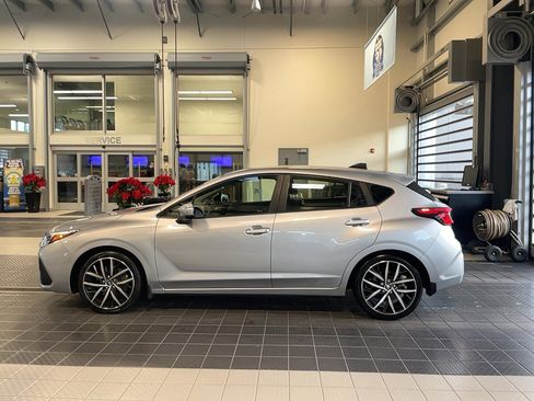 Used 2024 Subaru Impreza 2.0i Sport image 3