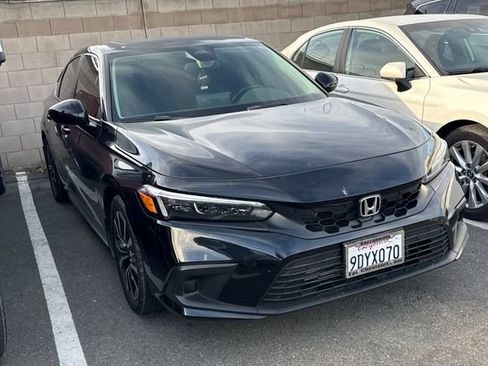 Used 2022 Honda Civic EX-L image 2