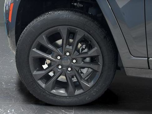 New 2026 Jeep Grand Cherokee Limited image 29