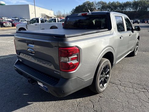 Used 2024 Ford Maverick Lariat w/ Black Appearance Package image 7