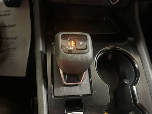 Used 2025 Nissan Rogue SV AWD/4WD image 19