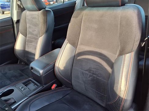 Used 2015 Toyota Camry XSE image 7