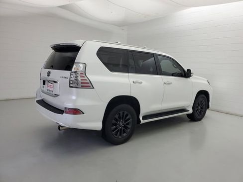 Used 2023 Lexus GX 460 Premium w/ Premium Package AWD/4WD image 5