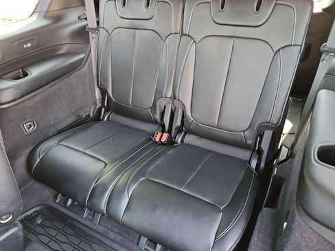 Used 2022 Jeep Grand Cherokee L Overland w/ Advanced Protech Group III AWD/4WD image 30