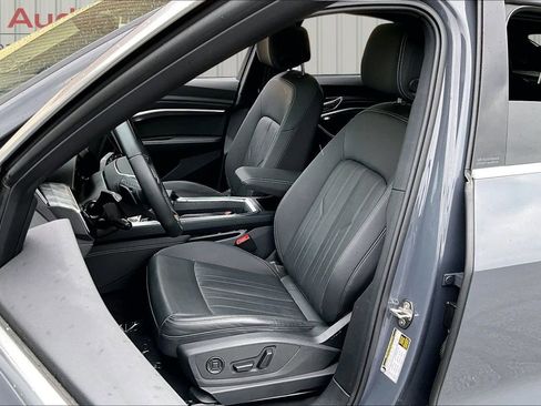 Used 2024 Audi Q8 e-tron Premium Plus w/ Premium Plus Package AWD/4WD image 21