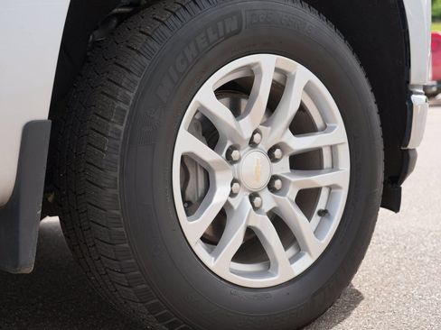 Certified 2020 Chevrolet Silverado 1500 LT AWD/4WD image 31