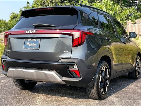 Used 2025 Kia Seltos S AWD/4WD image 13