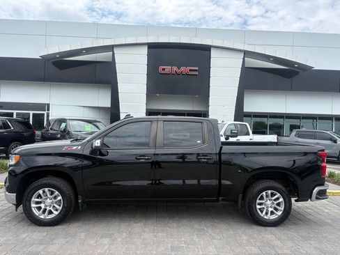 Used 2023 Chevrolet Silverado 1500 LT w/ Z71 Off-Road Package AWD/4WD image 1