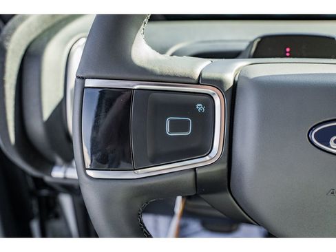 New 2026 Ford Expedition Active image 12