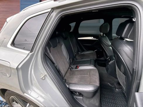 Used 2019 Audi SQ5 Premium w/ Convenience Package image 26