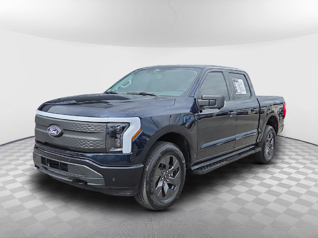 Used 2025 Ford F150 Lightning Flash AWD/4WD image 4