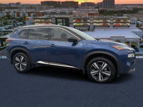 Used 2021 Nissan Rogue SL w/ Premium Package image 1