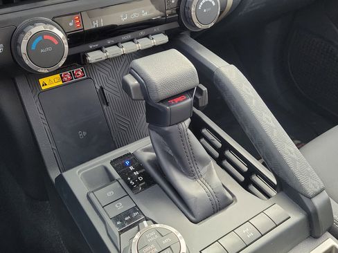 Used 2024 Toyota Tacoma TRD Off-Road w/ TRD Off Road Upgrade Package image 33