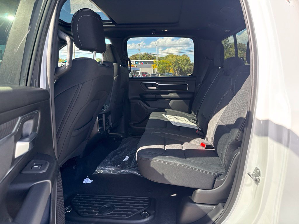 New 2026 RAM 1500 Big Horn AWD/4WD image 21