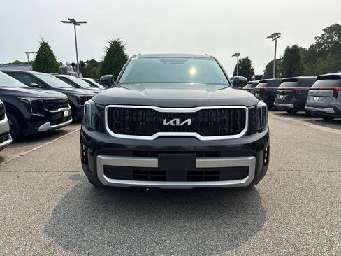 Used 2025 Kia Telluride EX w/ EX Captain's Chair Package FWD image 6