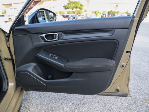 Used 2025 Honda Civic Sport image 35