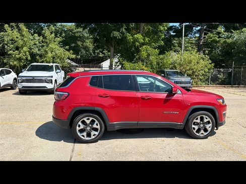 Used 2019 Jeep Compass Limited FWD image 6