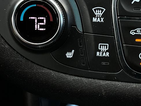 Used 2024 Chevrolet Malibu LT image 28