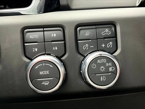 Used 2022 GMC Sierra 1500 Denali AWD/4WD image 18