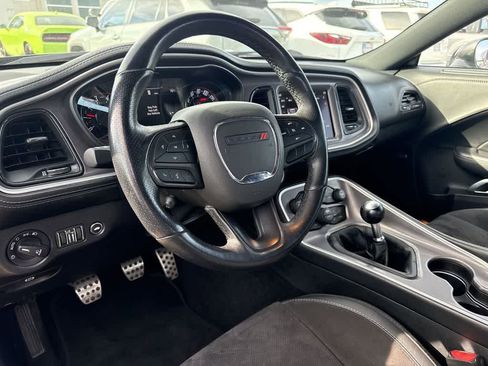 Used 2022 Dodge Challenger R/T w/ Plus Package image 2