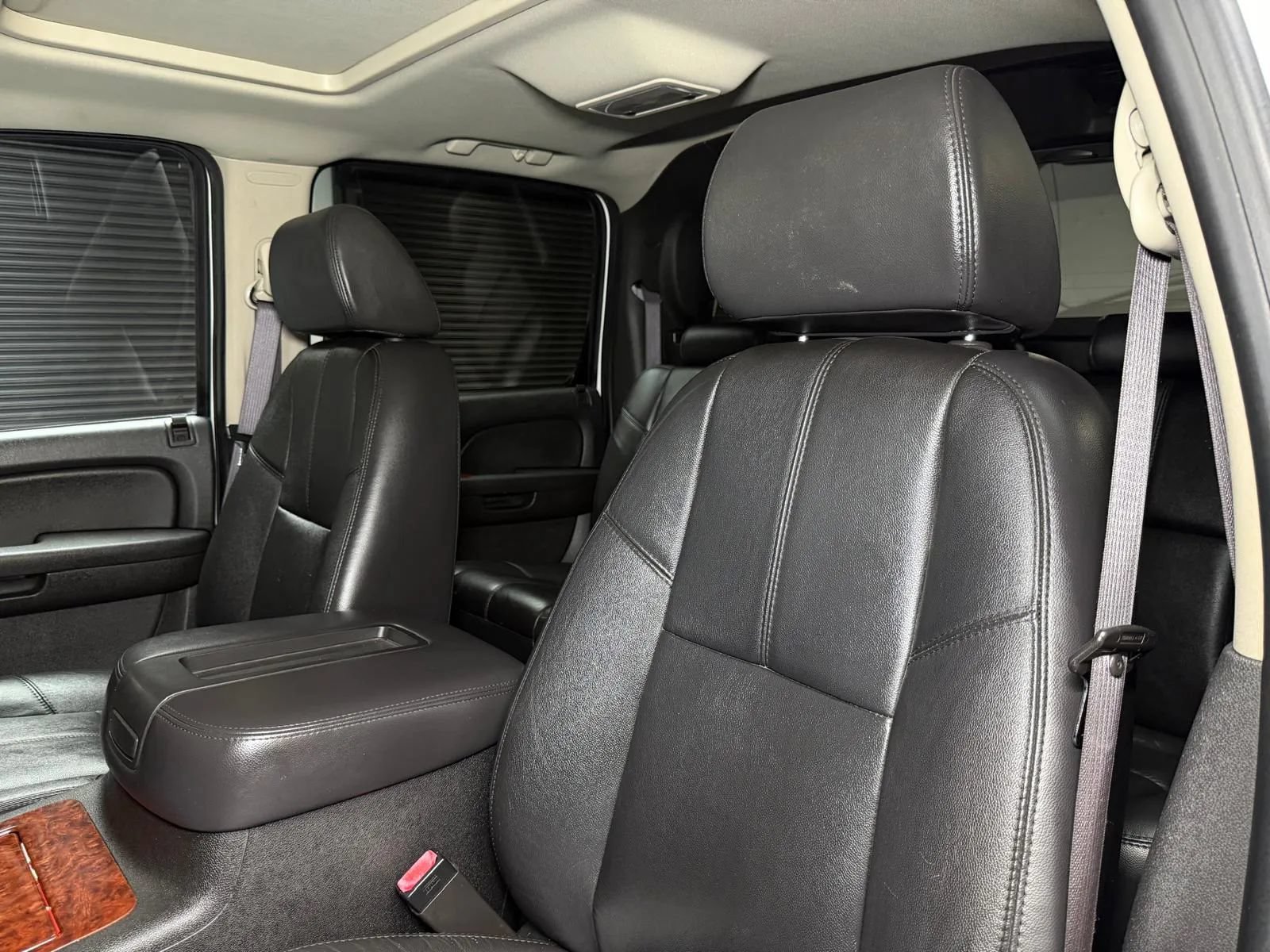 Used 2007 Chevrolet Avalanche LTZ w/ LTZ Preferred Equipment Group RWD image 28