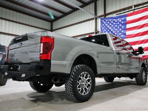 Used 2020 Ford F350 Lariat w/ Lariat Ultimate Package AWD/4WD image 12