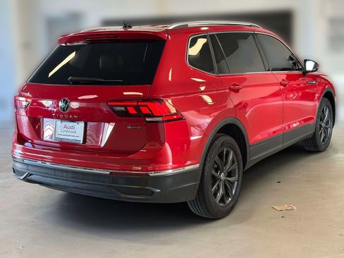 Used 2024 Volkswagen Tiguan SE AWD/4WD image 4