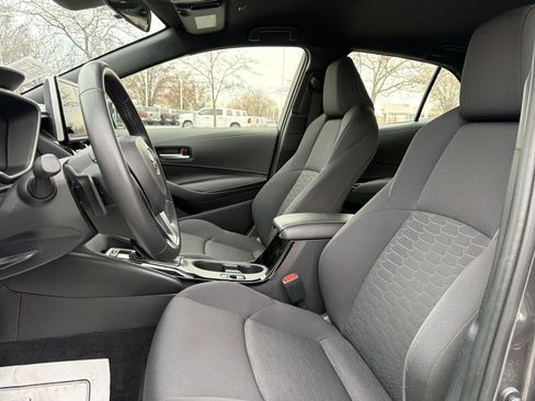 Used 2024 Toyota Corolla SE image 17