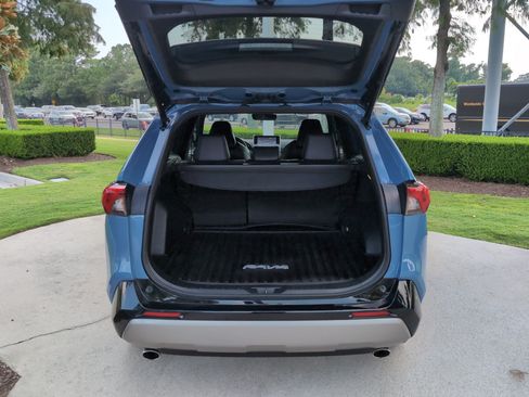 Certified 2022 Toyota RAV4 XSE AWD/4WD image 31