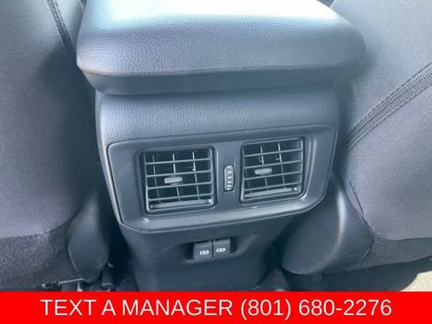 Used 2025 Toyota RAV4 SE AWD/4WD image 19