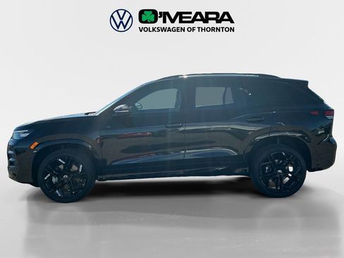 New 2026 Volkswagen Tiguan SE R-Line image 2