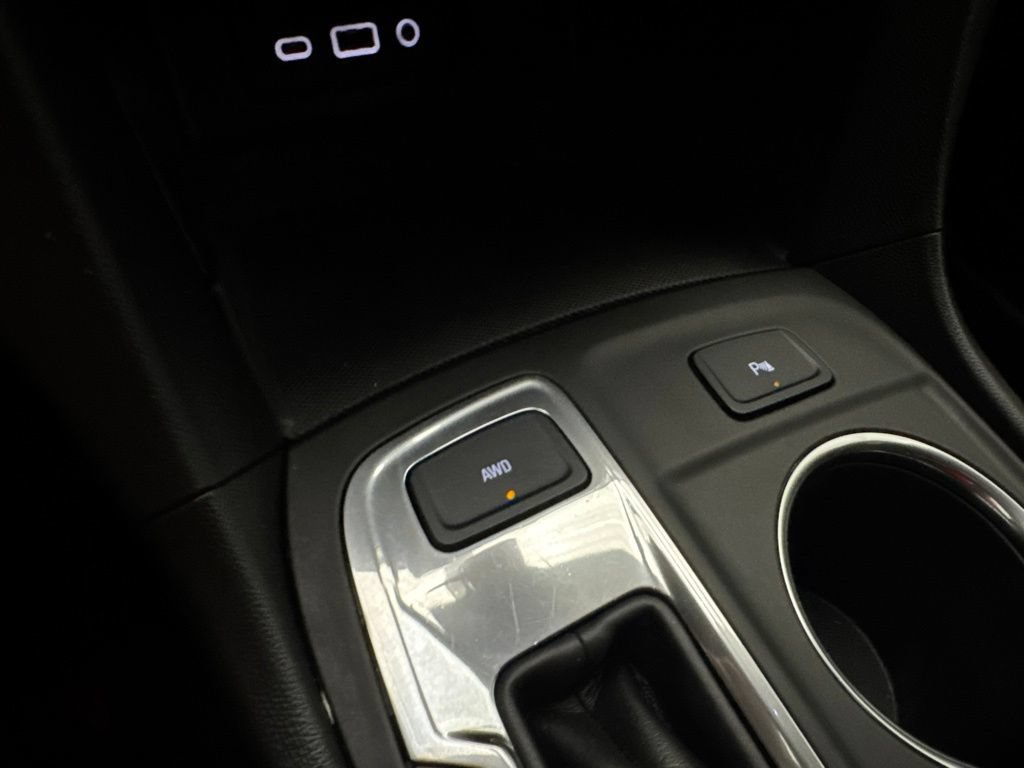 Used 2022 Chevrolet Equinox LT AWD/4WD image 37