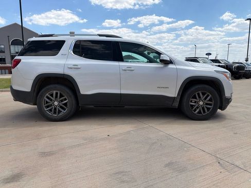 Used 2017 GMC Acadia SLT AWD/4WD image 3