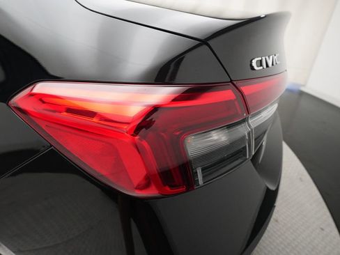Used 2023 Honda Civic EX image 32