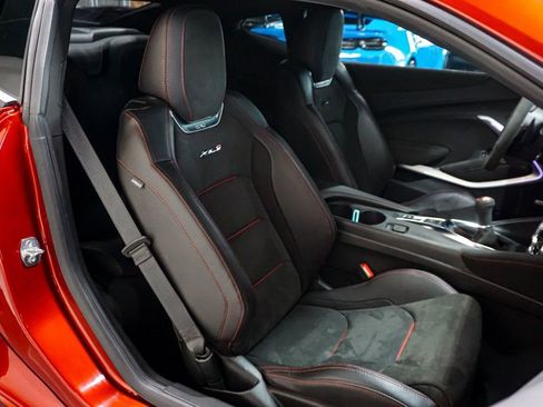 Used 2021 Chevrolet Camaro ZL1 image 38