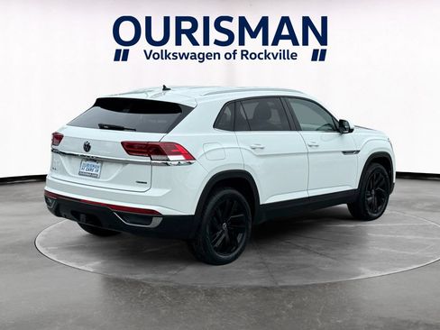 Used 2023 Volkswagen Atlas Cross Sport SE w/ Black Wheel Package AWD/4WD image 6