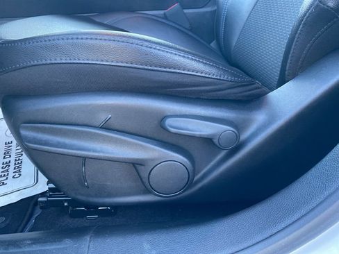 Used 2024 Jeep Compass Latitude image 13