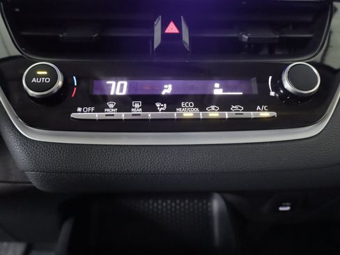 Used 2024 Toyota Corolla LE FWD image 14