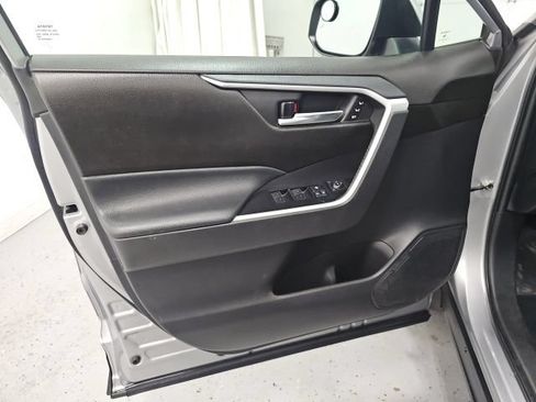 Used 2022 Toyota RAV4 XLE Premium AWD/4WD image 12