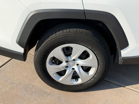 Certified 2025 Toyota RAV4 LE AWD/4WD image 7