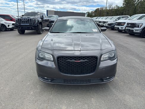 Used 2023 Chrysler 300 S RWD image 2