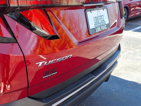 Used 2024 Hyundai Tucson SE image 31