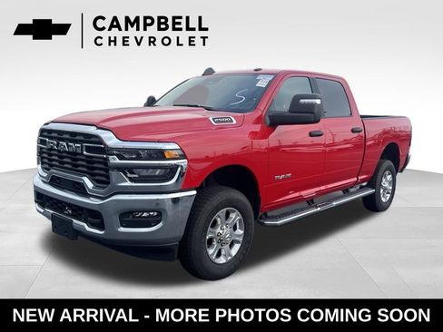 Used 2026 RAM 2500 Big Horn AWD/4WD image 1