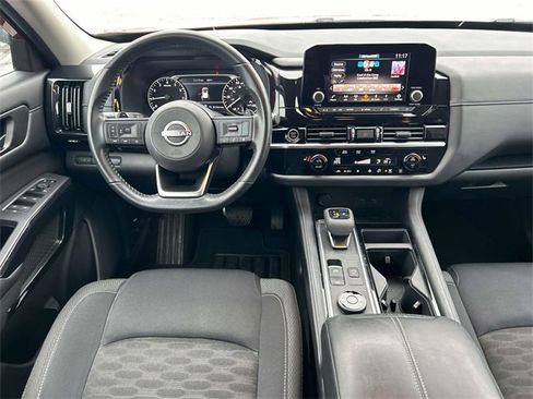 Used 2024 Nissan Pathfinder SV w/ Lighting Package (N92) image 15