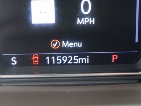 Certified 2023 GMC Sierra 3500 Denali image 22