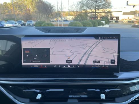 New 2026 BMW X6 xDrive40i w/ Climate Comfort Package image 26