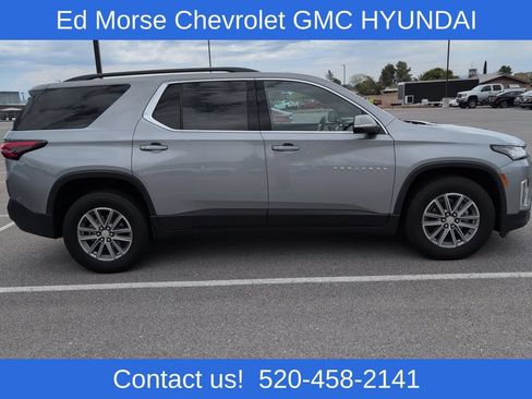 Used 2023 Chevrolet Traverse LT w/ LPO, Cargo Package AWD/4WD image 6