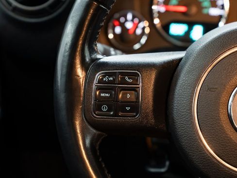 Used 2018 Jeep Wrangler Unlimited Sport w/ Connectivity Group image 14