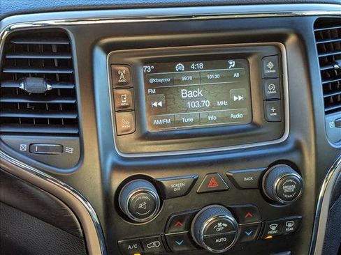 Used 2016 Jeep Grand Cherokee Laredo image 9