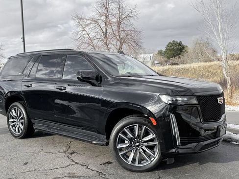 Used 2023 Cadillac Escalade Sport image 2